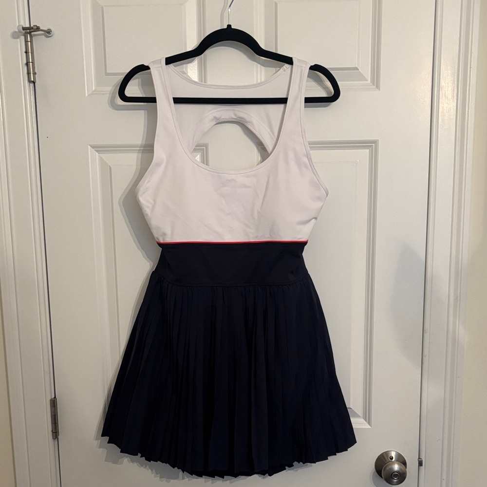 NWT White & Navy Tennis Dress w/ Red Accent Wilson XL Pleated Skirt Pickleball